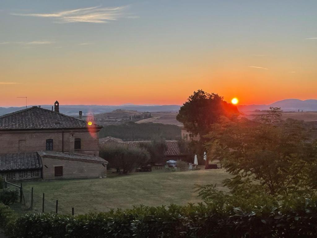 Agriturismo Diffuso Monte Oliveto Maggiore Chiusure Exterior photo